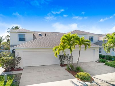 212 Thatch Palm Ct, Indian Harbour Beach, FL, 32937