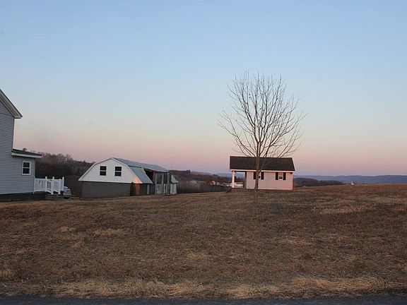 5th image of 150 Boyer Rd