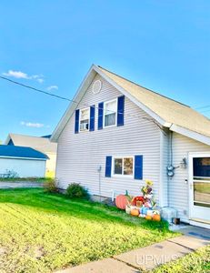W5423 Curry Ln, Norway, MI, 49870