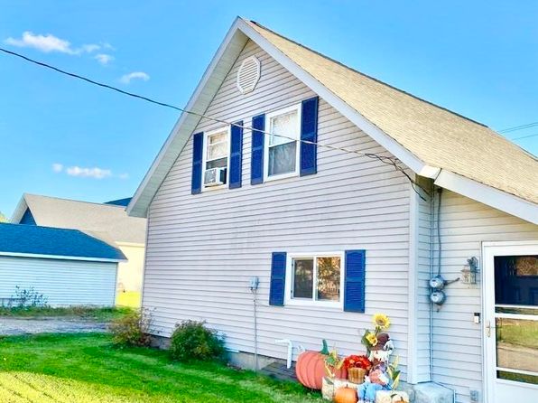 W5423 Curry Ln, Norway, MI 49870