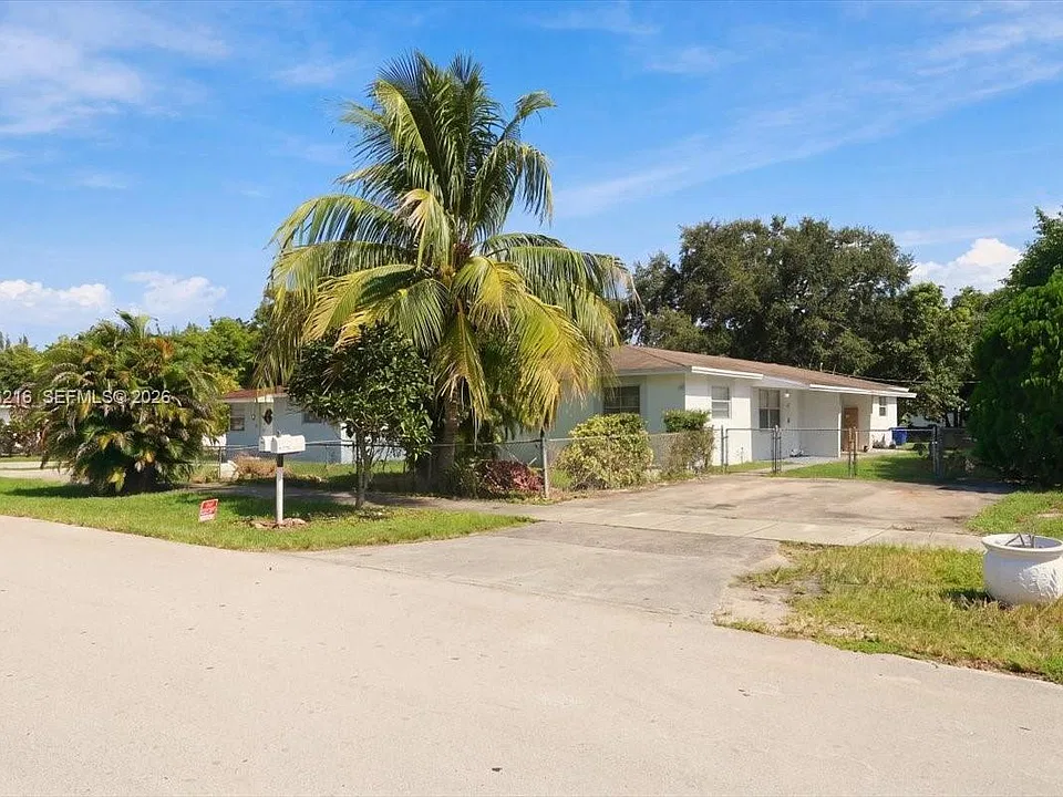 15741 NW 39th Ct #1