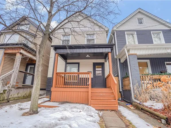 155 Avondale St, Hamilton, ON L8L 7C1