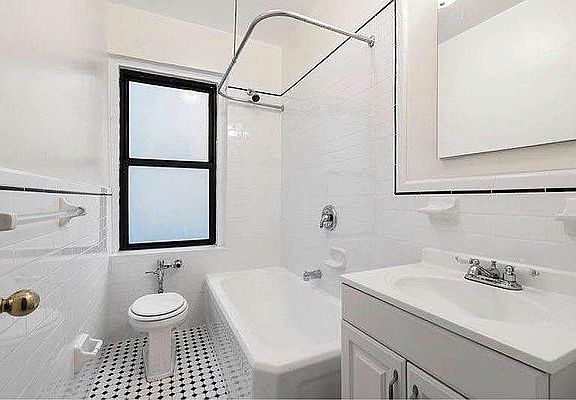 5th image of 430 E 86th St APT 9B