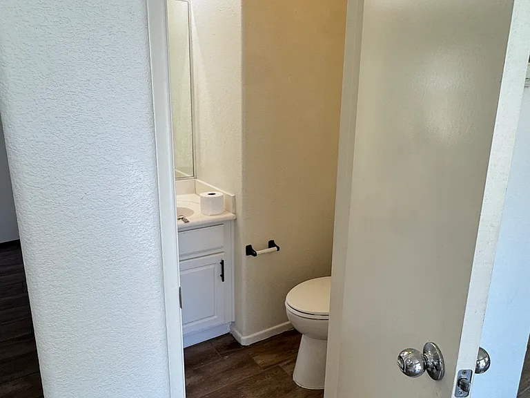 973 Yosemite Dr — Photo 26