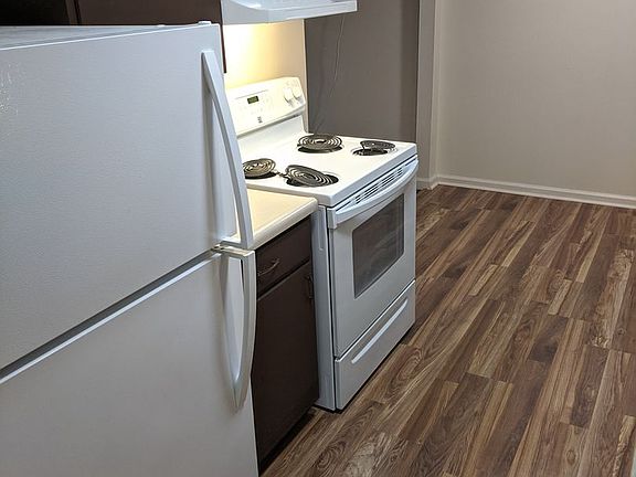 4th image of 1103 25th St APT C12