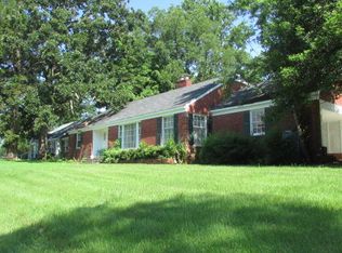 340 W Chulahoma Ave, Holly Springs, MS 38635
