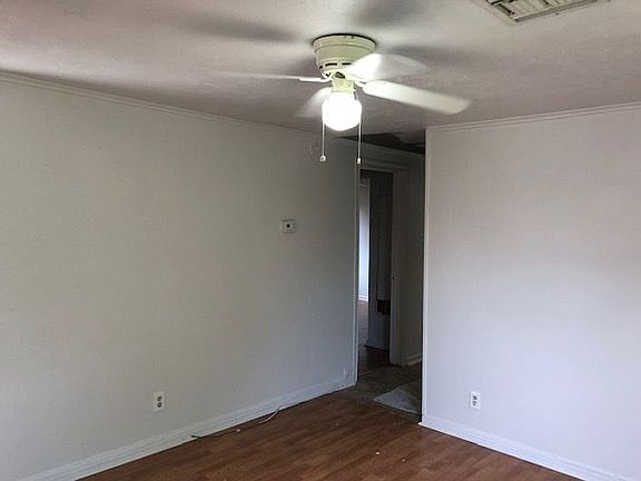 4th image of 1712 Bagby Ave #B