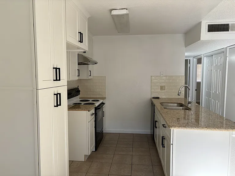4000 Fara Biundo Dr #29 — Photo 12