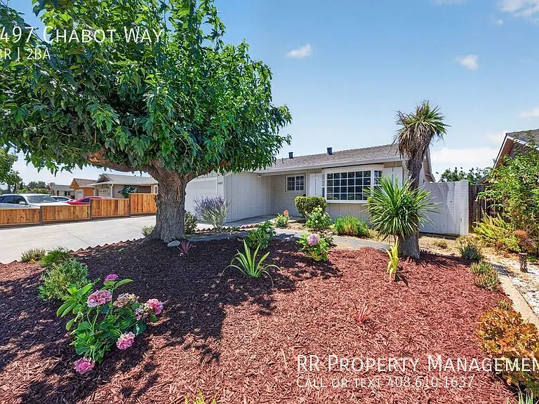 1497 Chabot Way — Photo 3