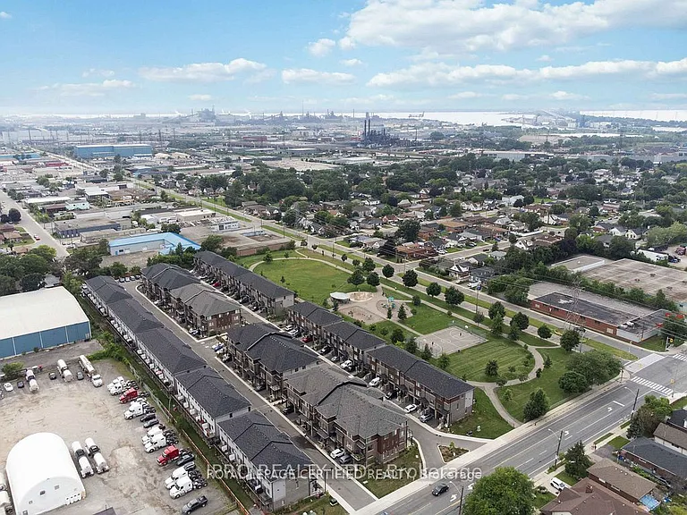 575 Woodward Ave #33 — Photo 38