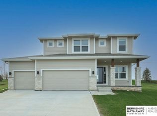 10514 S 113th St, Papillion, NE 68046