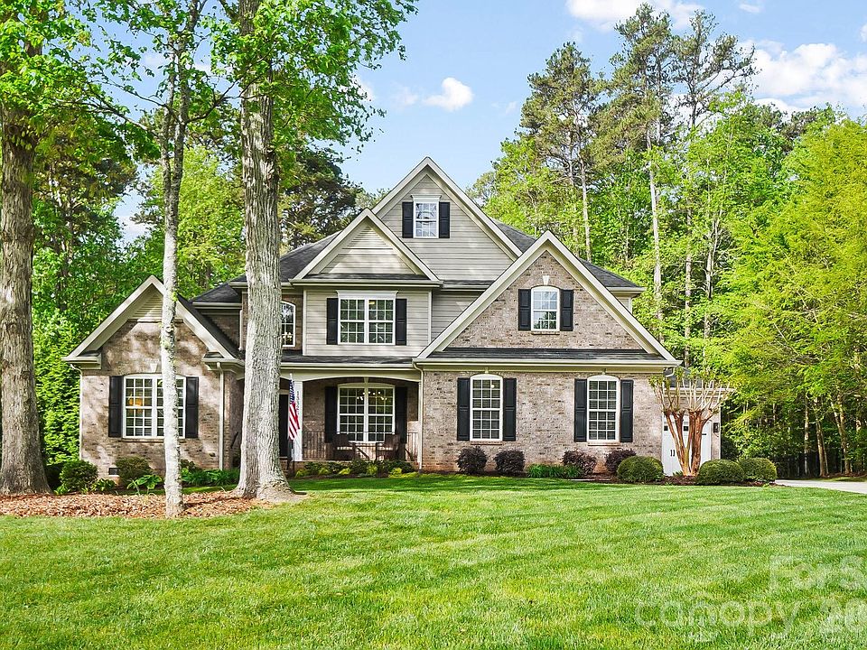 1st image of 13326 Fairington Oaks Dr