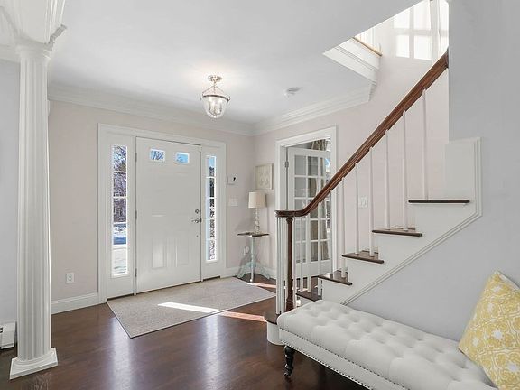 5th image of 12 Meeting House Rd