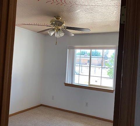 3rd image of 11001 Redwood Ave
