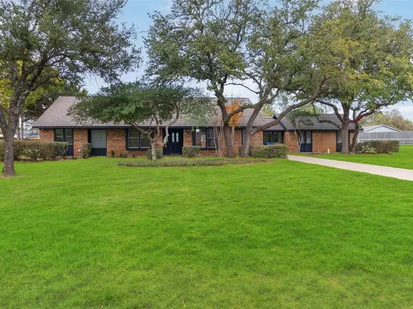 4015 Raintree Dr, Flower Mound, TX 75022