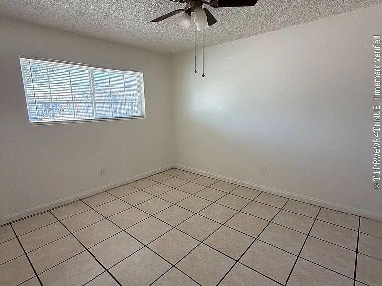 228 Sequoia Dr #C — Photo 4