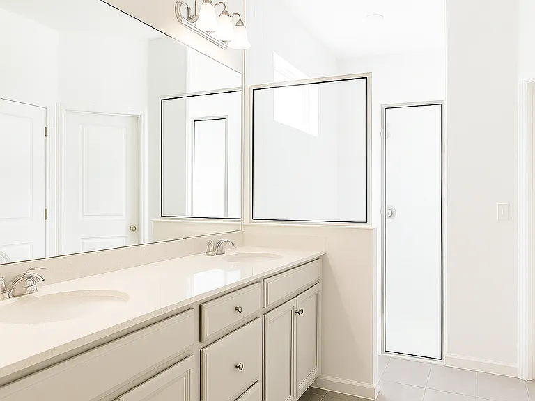 5034 Breezy Acres St — Photo 9