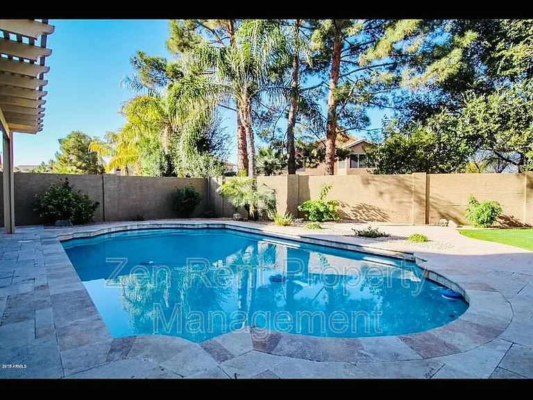 426 S Burk St — Photo 34