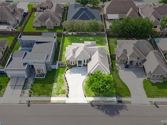 4th image of 2009 N 45th St