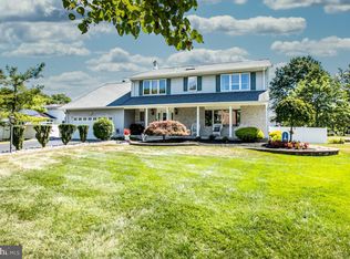 42 Great Oak Rd, Hamilton, NJ 08690