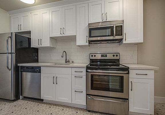 5th image of 5026 22nd Ave NE APT 2