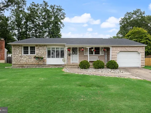 413 Westminster Blvd, Turnersville, NJ 08012