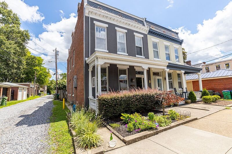 1st image of 103 N Auburn Ave