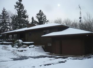 72623 Baseline Rd, South Haven, MI 49090