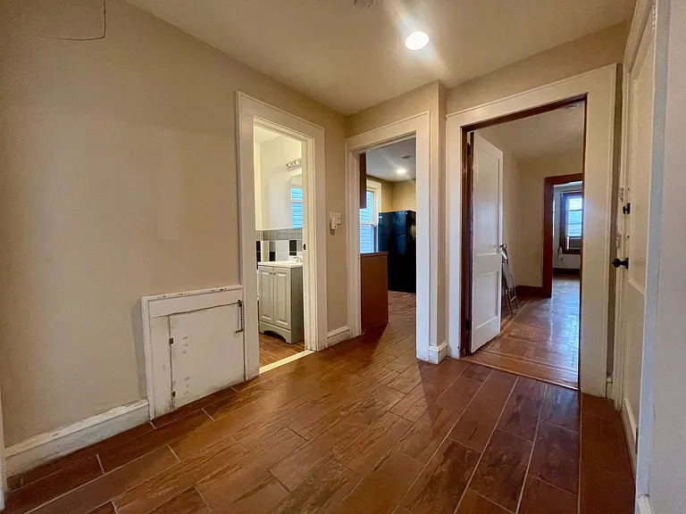 145 Maple St #2 — Photo 10