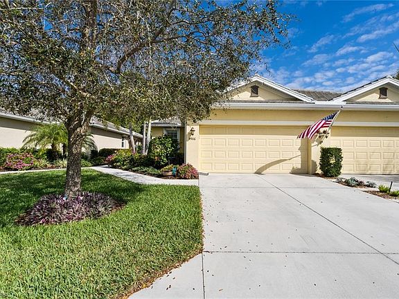 2nd image of 9906 Palmarrosa Way
