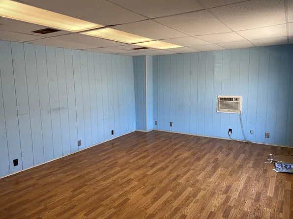 153 Columbus Rd, Mount Vernon, OH 43050