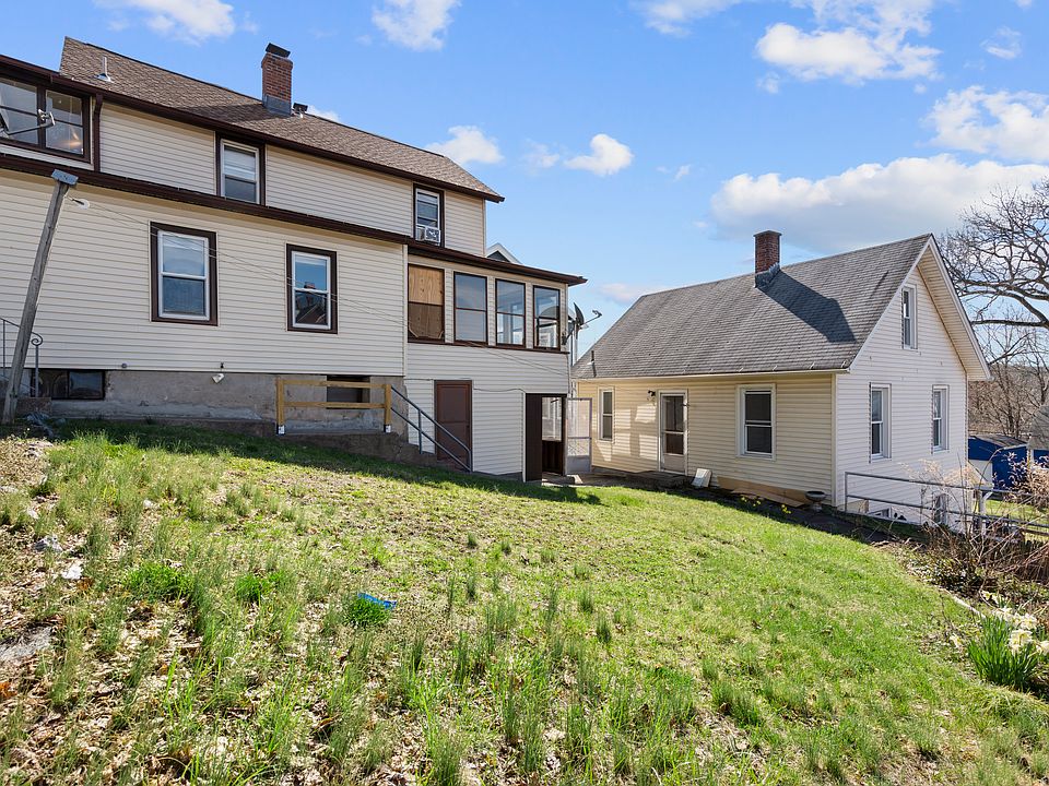 1st image of 48 Anderson St #2