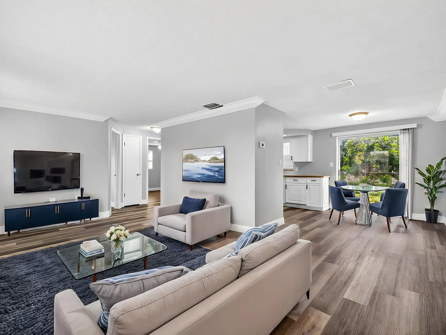 2 bed, 864 sqft, $1,395 — Photo 3