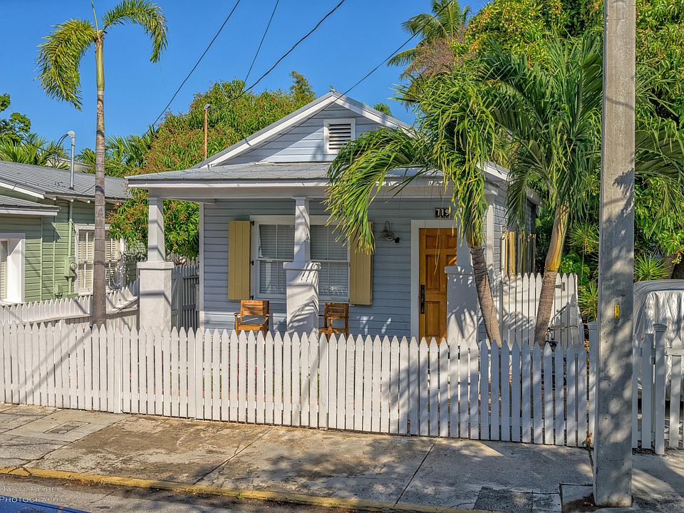 1st image of 719 Olivia St