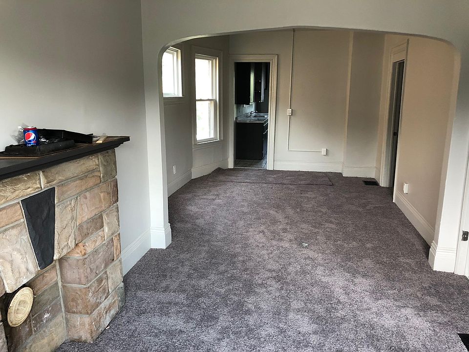 Living room to dining room and kitchen
