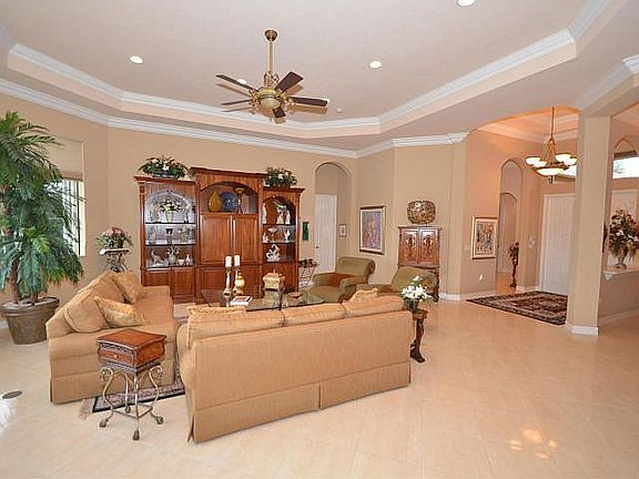 5th image of 7005 Caviro Ln
