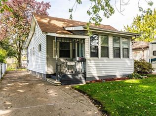 17677 Prospect St, Melvindale, MI 48122