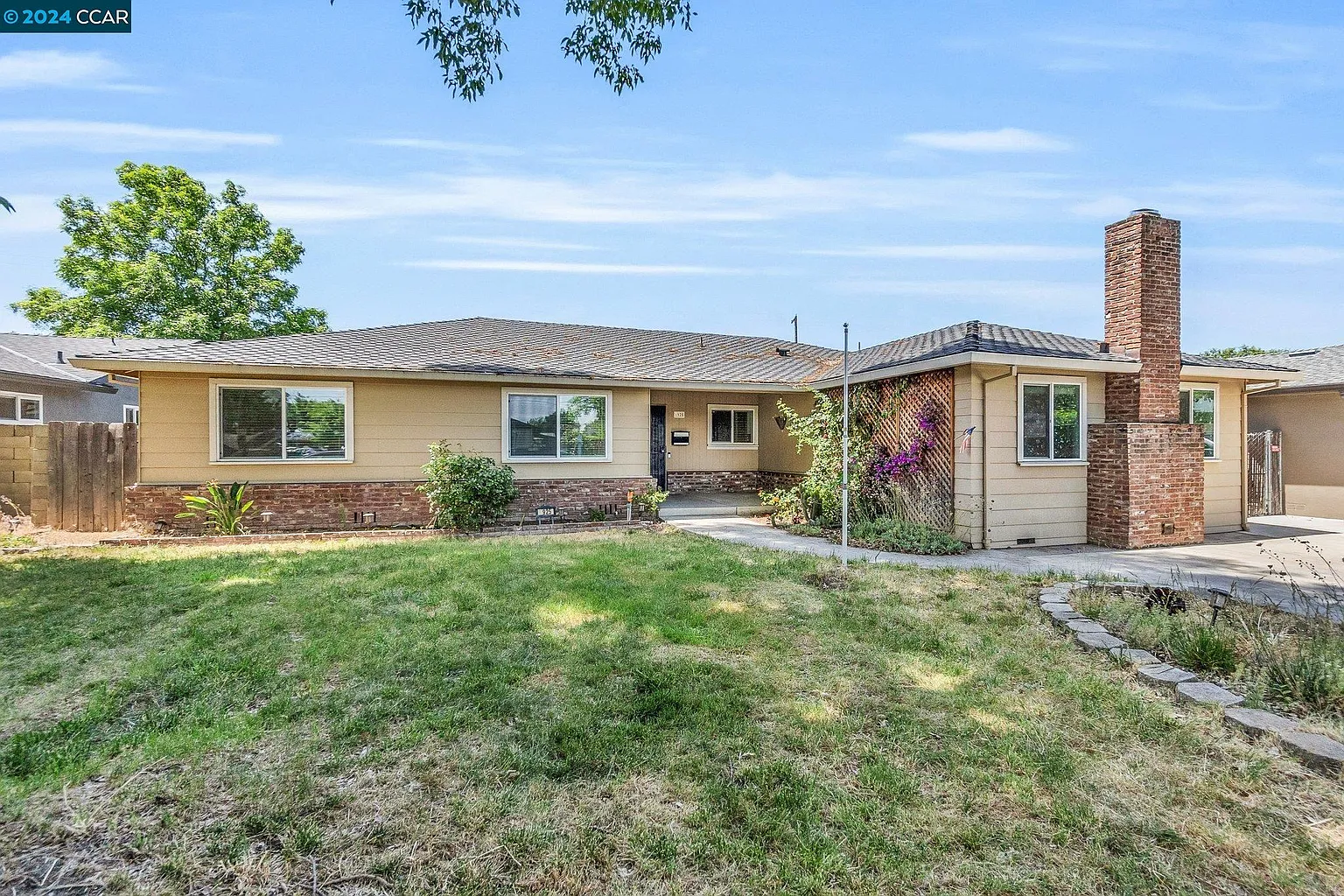 1925 La Villa Rose Ct photo 1