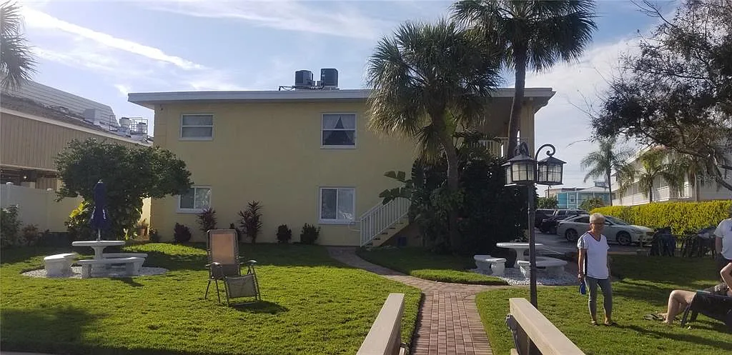 1 bed, 1.0 bath, 580 sqft, $3,600 — Photo 3