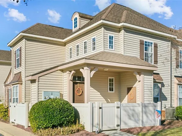 710 Blue Heron Trl, Carrollton, VA 23314