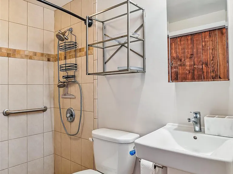 3512 Old Crown Dr — Photo 19