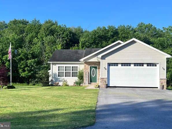 12446 Main St, Fort Loudon, PA 17224