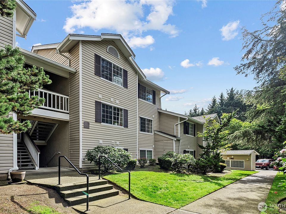1st image of 19230 Forest Park Dr NE APT K335