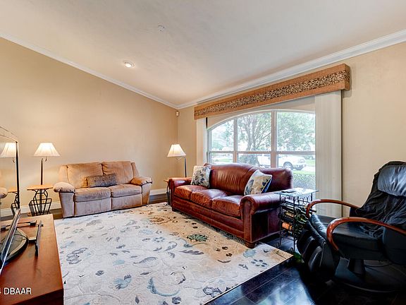 5th image of 6076 Sabal Creek Blvd