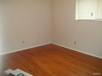 2nd image of 2654 Pestalozzi St