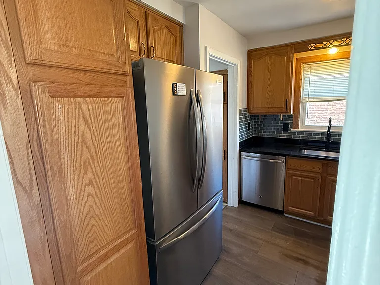 9616 Colwell Ave — Photo 12