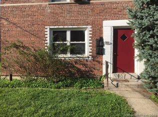 363 Granfield Ave APT A, Bridgeport, CT 06610