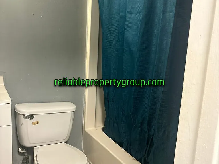 805 N Washington St #7 — Photo 6