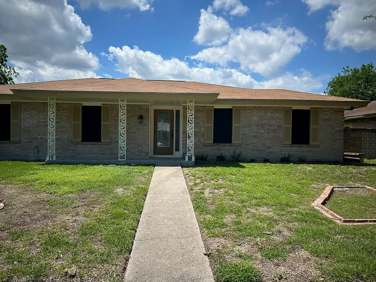 Building Photo - 4009 Donaho Dr