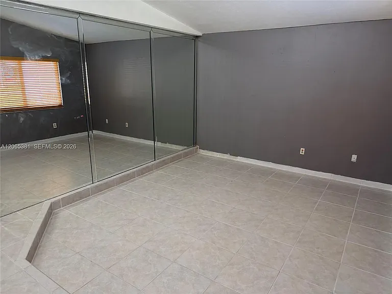 3613 SW 112th Pl — Photo 6